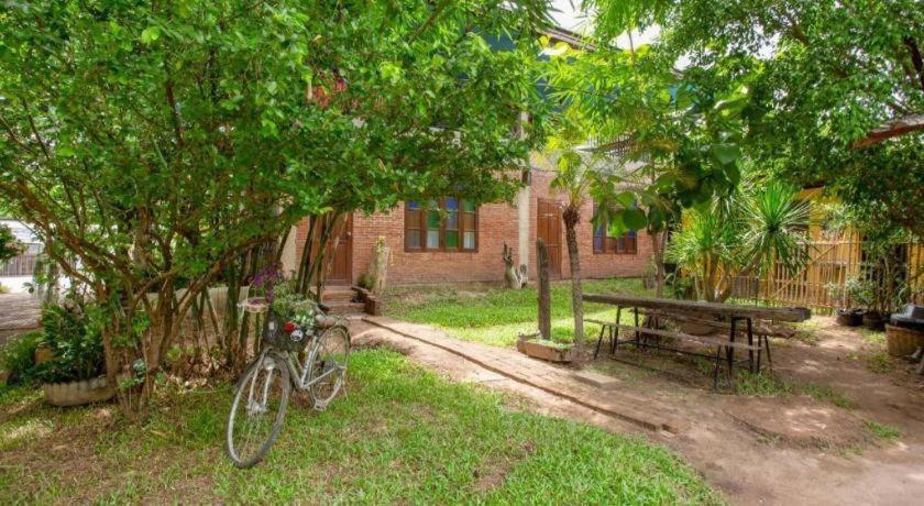 Hotel Oyo 1155 Bikers House And Enduro Tours Chiang Mai Esterno foto