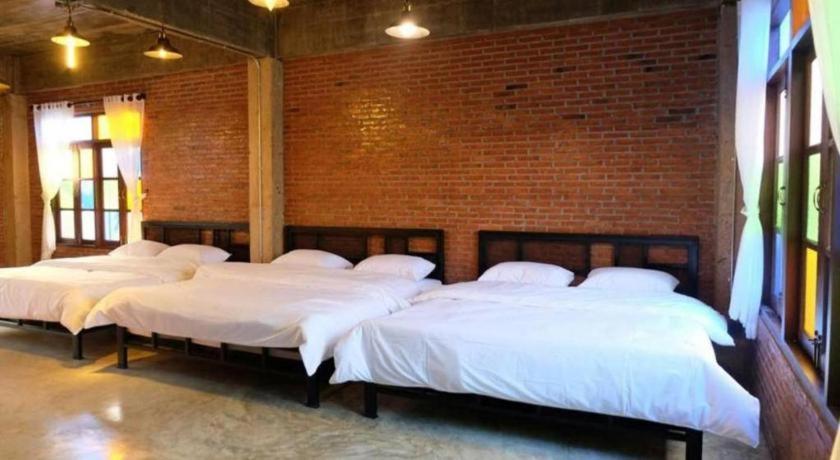 Hotel Oyo 1155 Bikers House And Enduro Tours Chiang Mai Esterno foto
