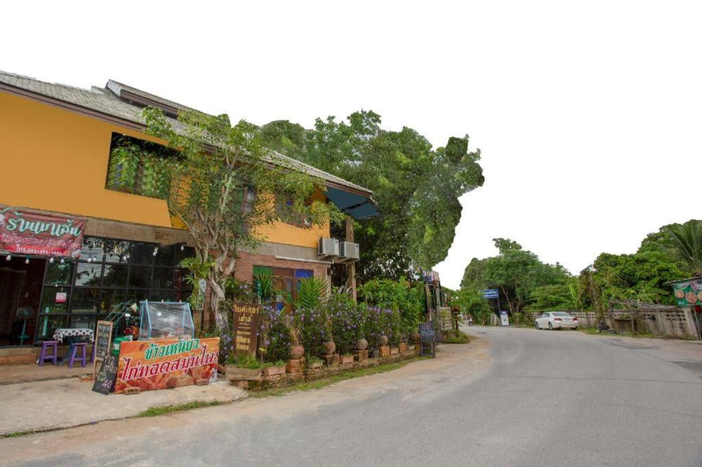 Hotel Oyo 1155 Bikers House And Enduro Tours Chiang Mai Esterno foto