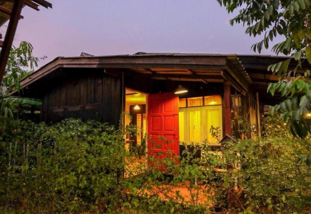 Hotel Oyo 1155 Bikers House And Enduro Tours Chiang Mai Esterno foto