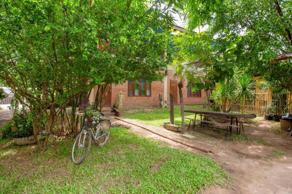 Hotel Oyo 1155 Bikers House And Enduro Tours Chiang Mai Esterno foto